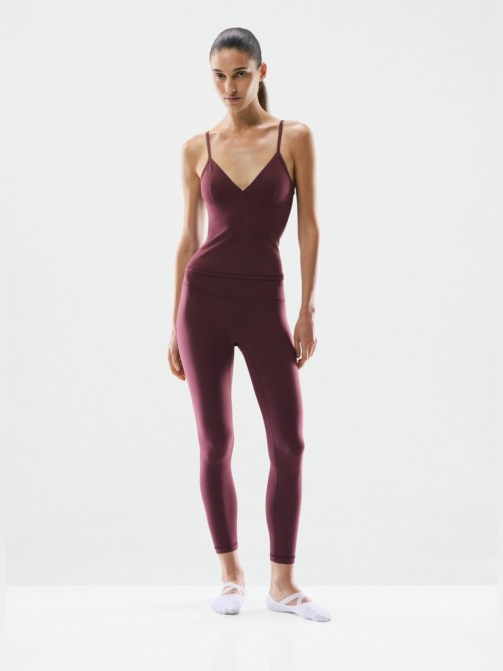 Aritzia Golden BUTTER Cheeky Hi-Rise 26" Legging Gala Plum
